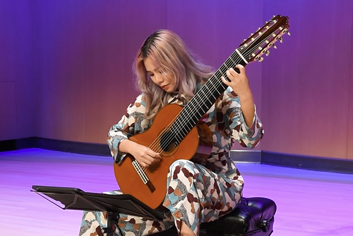 Classical guitar virtuoso Jiji Kim
