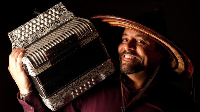 Terrance Simien and the Zydeco Experience